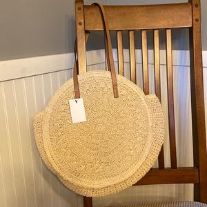 Woven straw circle tote NWT